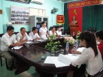 Đ/c Lê Thị Thu Hiền, Chủ tịch CĐCS Công ty TNHH Thương mại số 1 báo cáo tình hình hoạt động công đoàn tại buổi làm việc