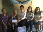 Công đoàn PC Quảng Trị thăm và tặng quà cho mẹ Việt Nam anh hùng