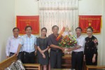 Lãnh đạo LĐLĐ tỉnh tặng hoa chúc mừng Hiệp hội Doanh nghiệp tỉnh