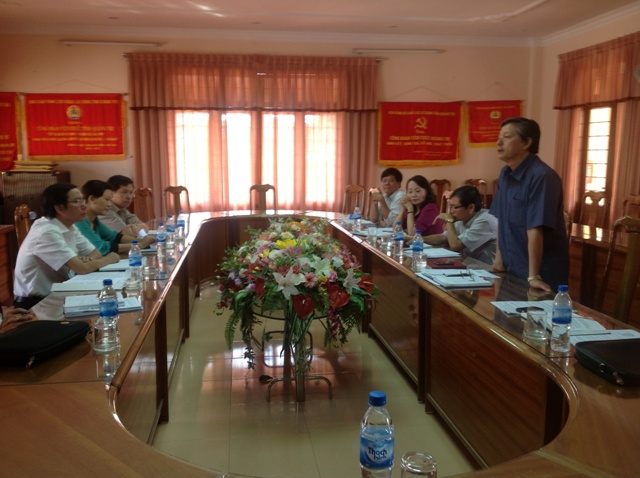 Quang cảnh Hội nghị Ban Chấp hành Đảng bộ Cơ quan LĐLĐ tỉnh Quí III/2013