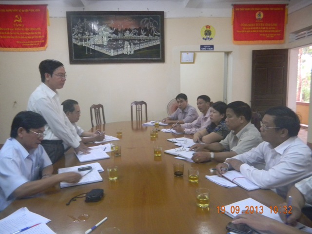 Đ/c Nguyễn Thế Lập - Chủ tịch LĐLĐ tỉnh phát biểu tại buổi làm việc