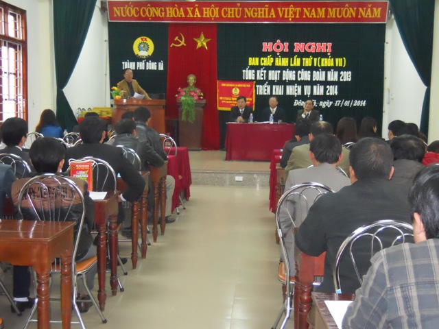 Đồng chí Nguyễn Thế Lập, Chủ tịch LĐLĐ tỉnh phát biểu chỉ đạo tại Hội nghị